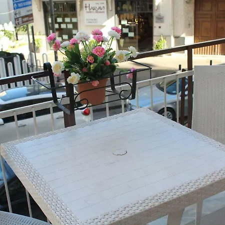 Bed & Breakfast Domus Serena Pompei