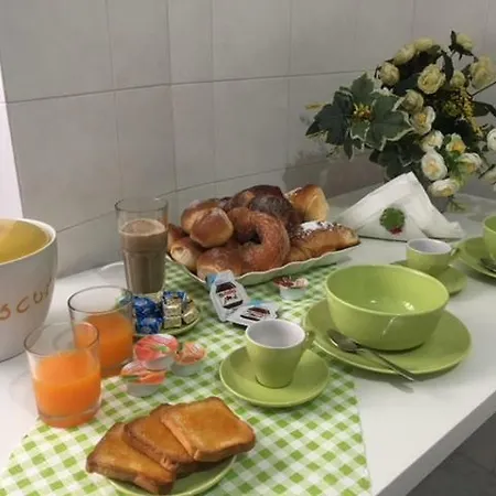 Domus Serena Bed & Breakfast *